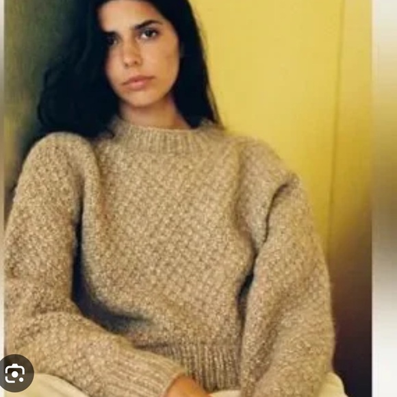 Ozma Gia Sweater